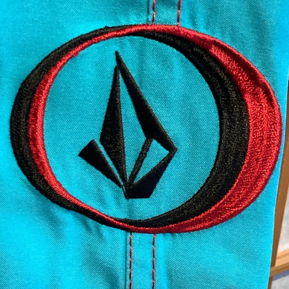 Volcom Maguro Solid Mod Board Shorts Men's Size 30 - Picture 2 of 10